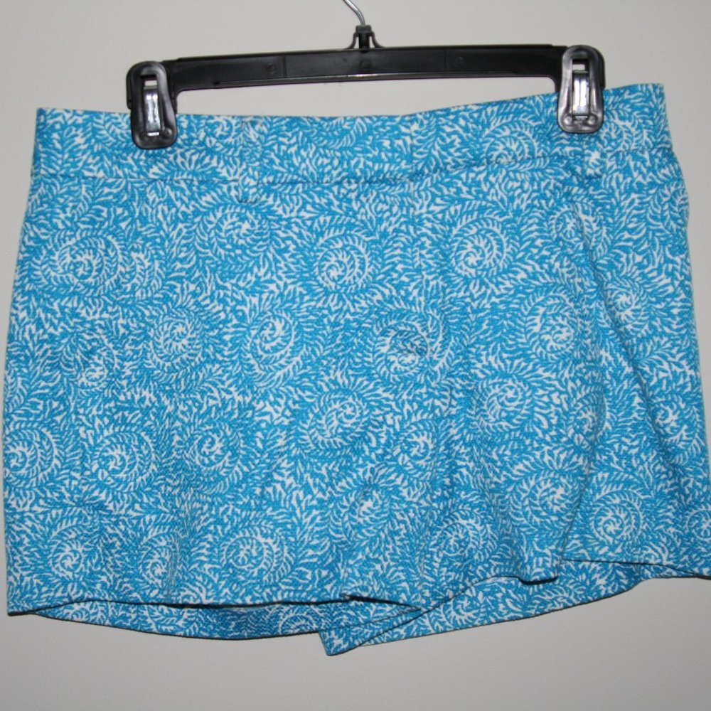 C. Wonder Shorts